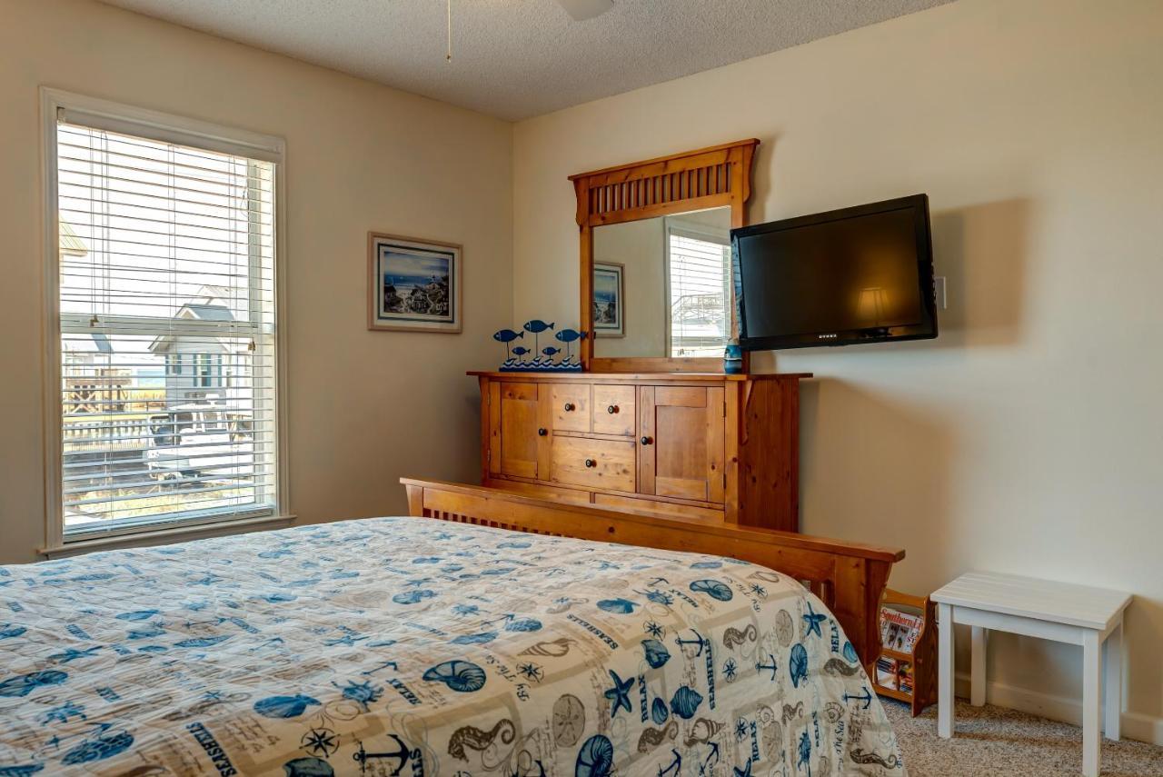 Waters Edge - Private Dock! Only Two Blocks From The Bay Or The Gulf! Plenty Of Parking For Cars Or Boats Home Dauphin Island Kültér fotó