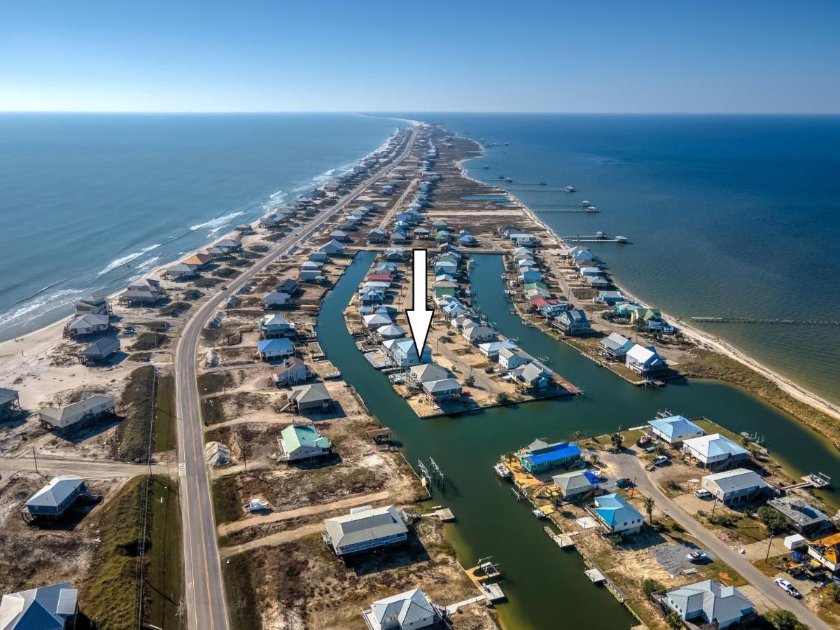 Waters Edge - Private Dock! Only Two Blocks From The Bay Or The Gulf! Plenty Of Parking For Cars Or Boats Home Dauphin Island Kültér fotó