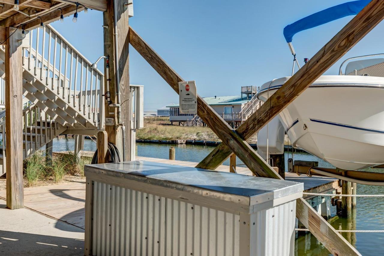 Waters Edge - Private Dock! Only Two Blocks From The Bay Or The Gulf! Plenty Of Parking For Cars Or Boats Home Dauphin Island Kültér fotó