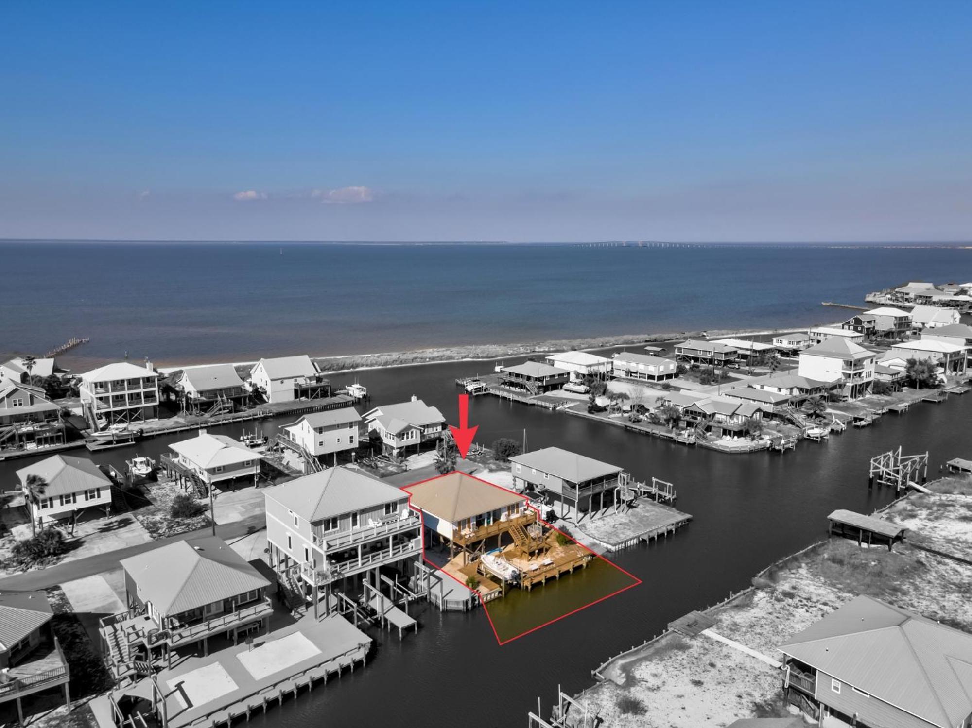 Waters Edge - Private Dock! Only Two Blocks From The Bay Or The Gulf! Plenty Of Parking For Cars Or Boats Home Dauphin Island Kültér fotó