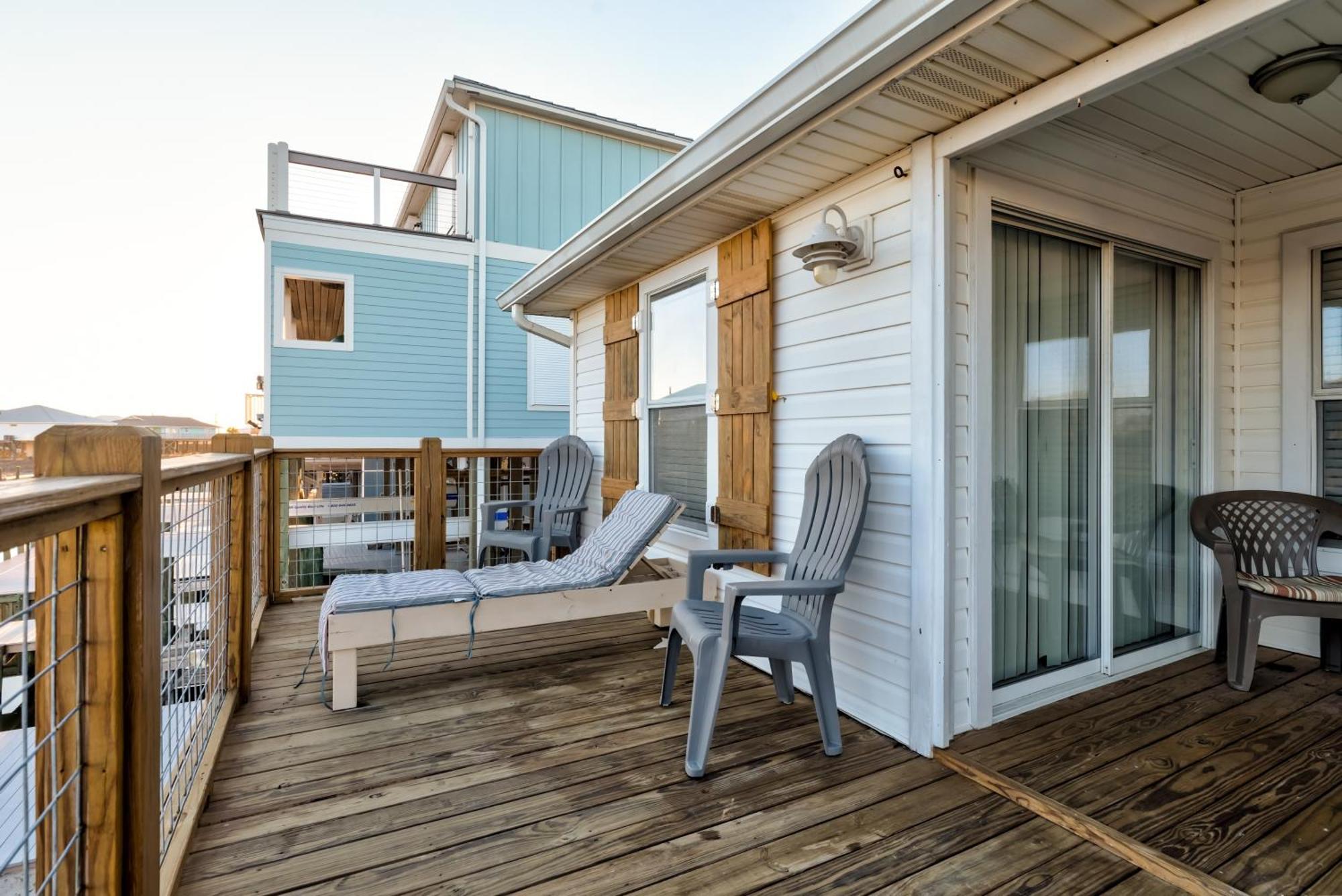 Waters Edge - Private Dock! Only Two Blocks From The Bay Or The Gulf! Plenty Of Parking For Cars Or Boats Home Dauphin Island Kültér fotó